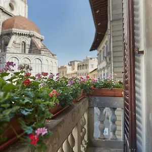 Di Piazza Del Duomo Bed and Breakfast