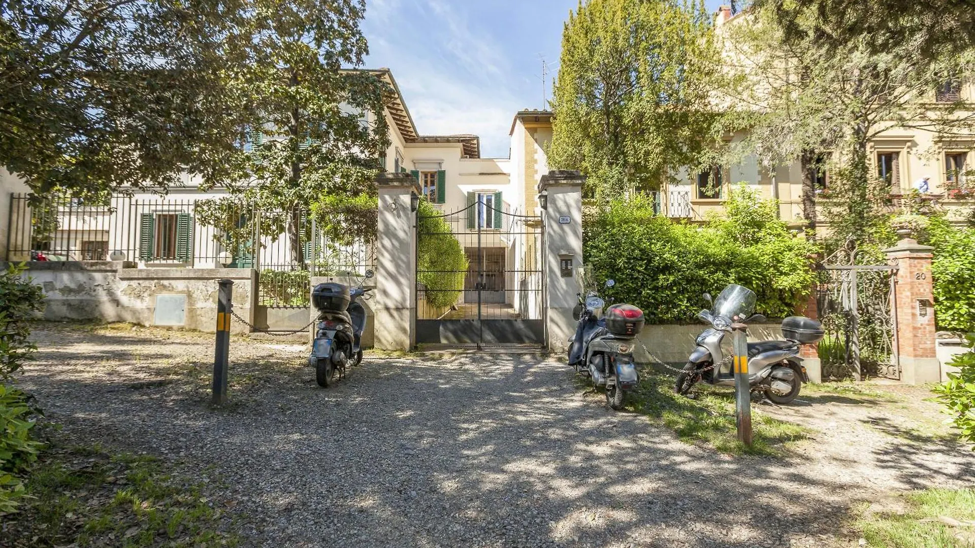 Poggio Imperiale Apartment By Mamo Florence 0*,